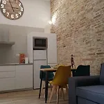 Luxury Apartment In Triana Close To The River