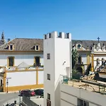 La Maestranza Apartment Rooms