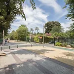Oriental Apartment Gardens Views 2 Pax