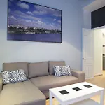 Puerta Maestranza Apartaments