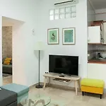 Centrico, Patio Tipico Sevillano