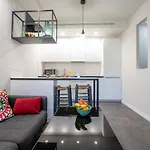 Apartamento con terraza en San Luis. Parking&Netflix