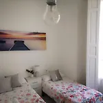 Dos De Mayo Beds