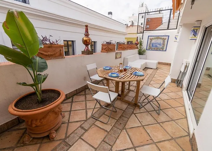 Suay Apartments