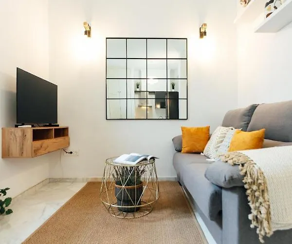 Modern And Wide- 1Bd 1Bth- Triana