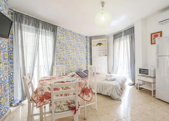Sevilla Center Premium, Free Parking