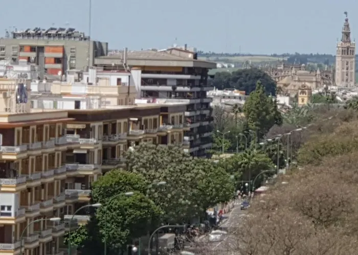NUEVO 3 dormitorios y vista a la Giralda junto a Sanchez Pizjuan