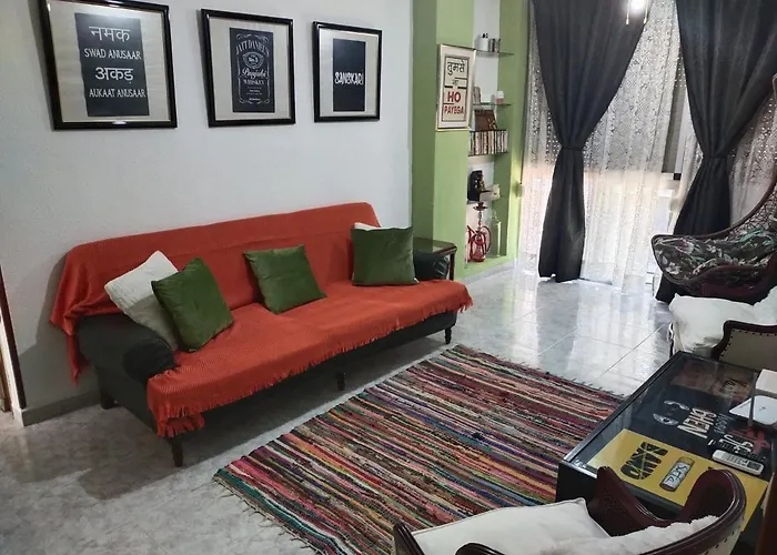 An Indian Bollywood Sevilla Experience - For Families, Couples & Business Trips