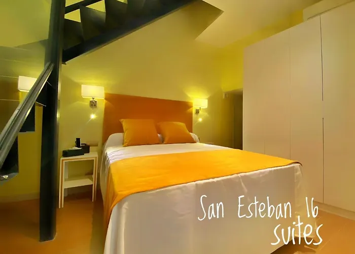 Triplex San Esteban 16 Señorial