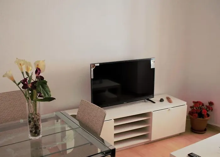 Apartamento En La Plaza Del Salvador.