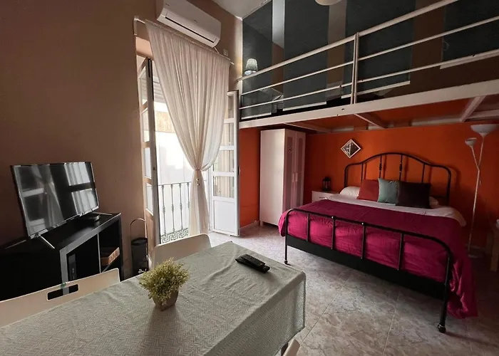 La Maestranza Apartment Rooms