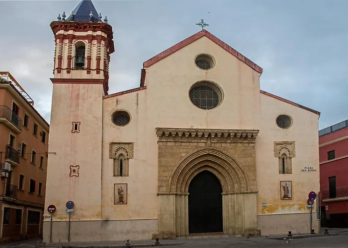 Casa Plaza De San Roman