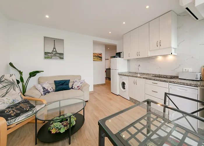 Modern & Stylish Apartment - Old Town
