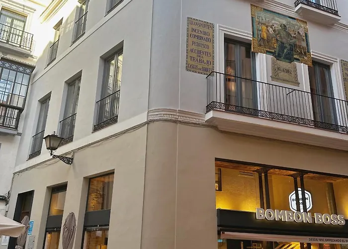 Green-Apartments Sierpes Luxury Suites