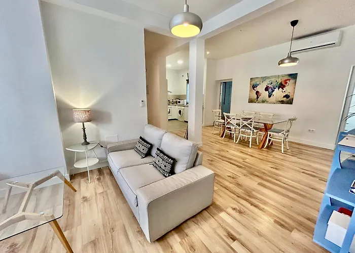 Acogedor Apt 6Pax 3Bdr 2Bth - Cozyhomesevilla5