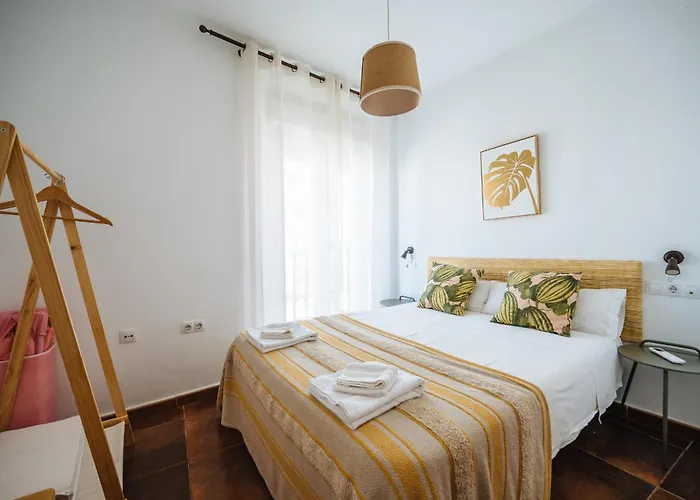 Homeyseville-Lovely Duplex At Santa Cruz 10 Pax, Parking Optional