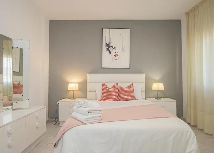 Perfect Getaway In Triana - 15M Walk Giralda