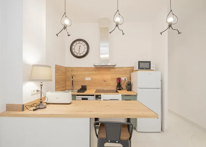 New! Stunning Modern 2Br Apt Next To Feria