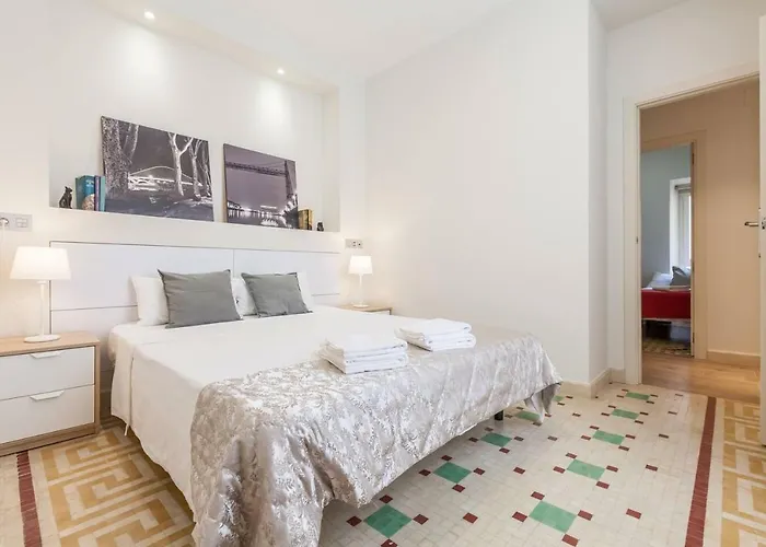 Apartamento T2, Tirso de Molina, luminoso y tranquilo