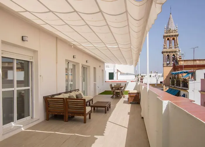 Triana Deluxe Skyview