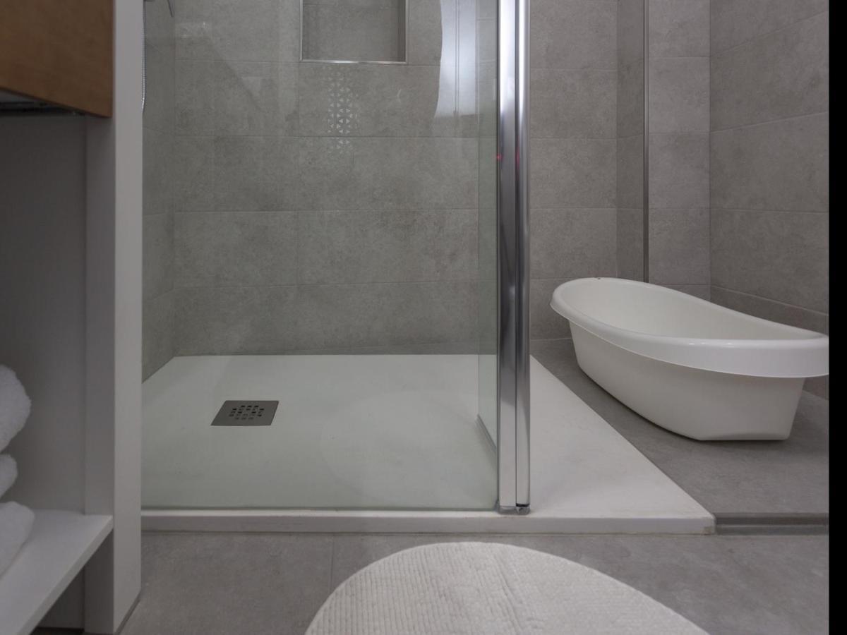 Rd Aparcamiento Incluido Triana Luminoso Cómodo 2bd 2bth Apartamento Sevilla