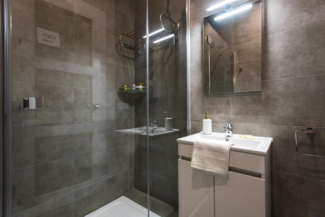 Boutike Apartments-mesón Del Moro * Sevilla