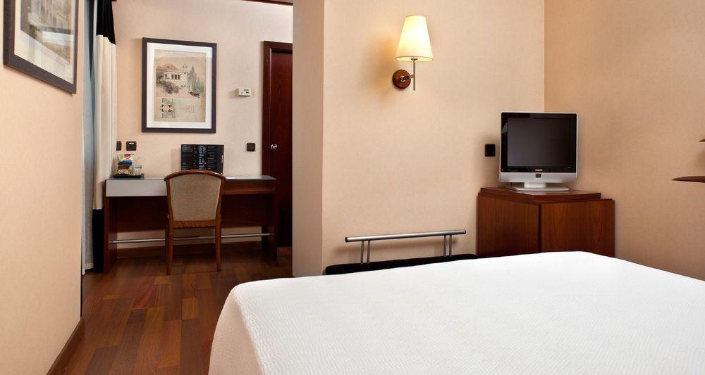 Occidental Viapol 4* Sevilla