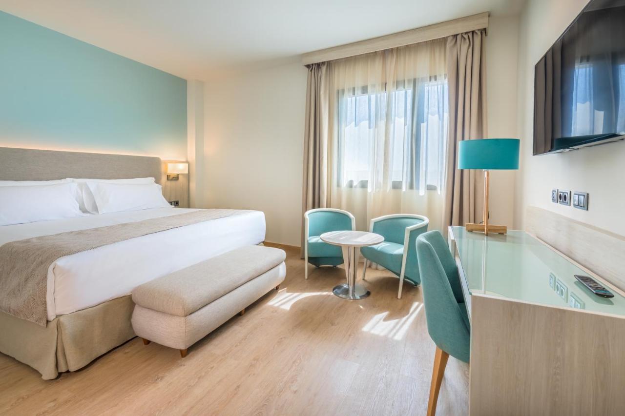 Occidental Viapol Hotel
