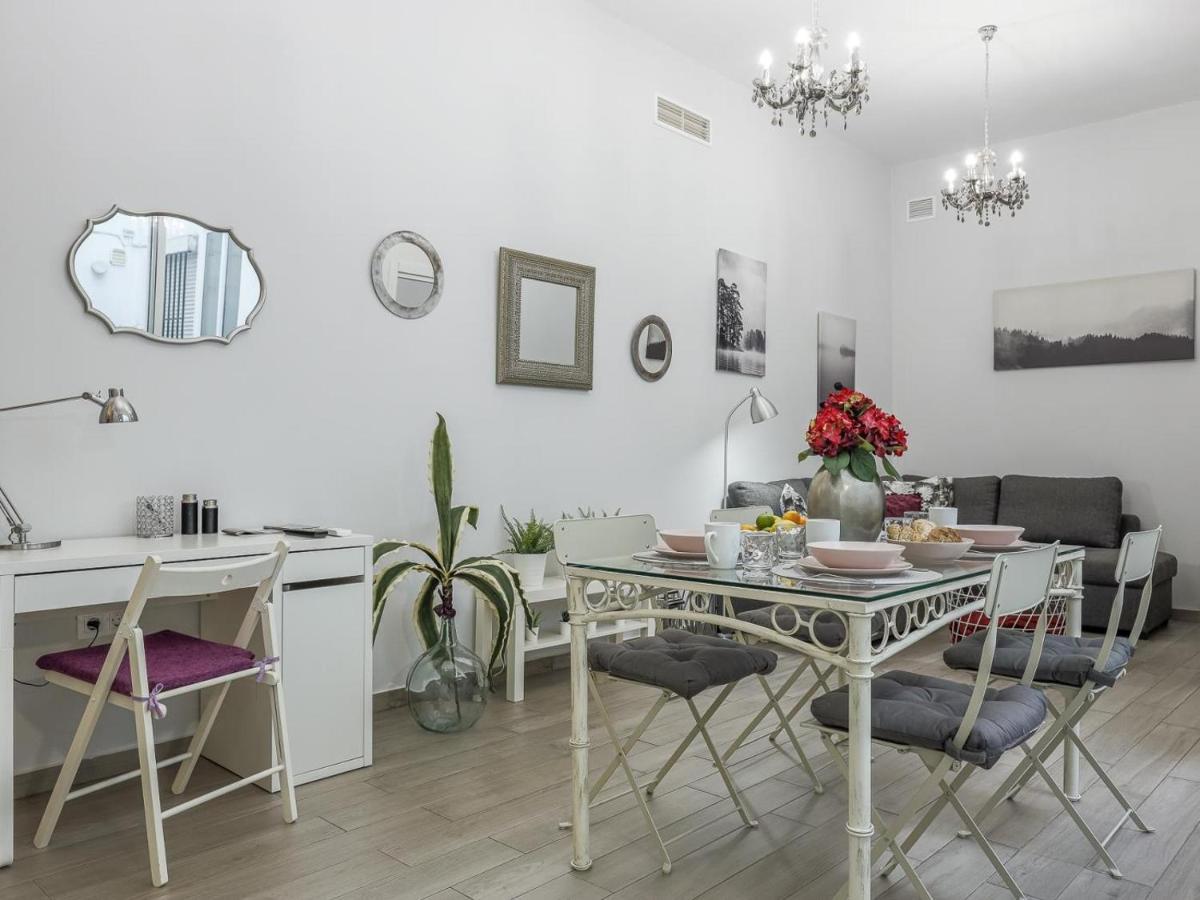Caños De Carmona Parking Apartamento Sevilla