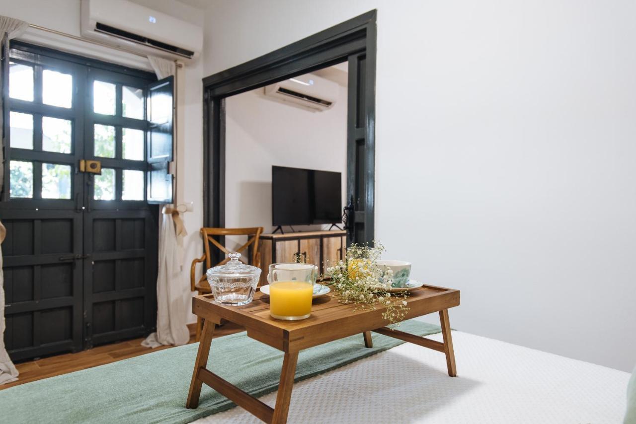 Aitana's Retreat With Charming Garden Apartamento Sevilla
