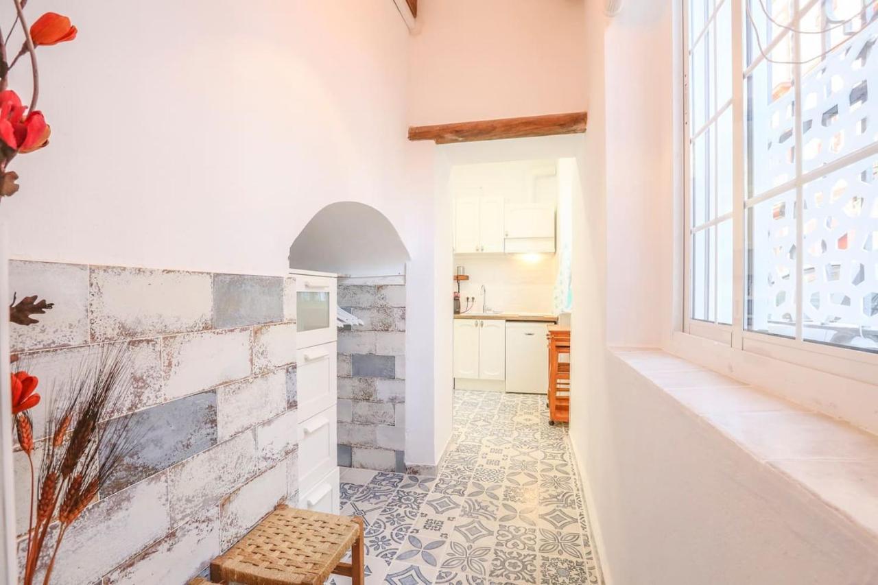 Corazón De Triana. Loft Estiloso Y Confortable.