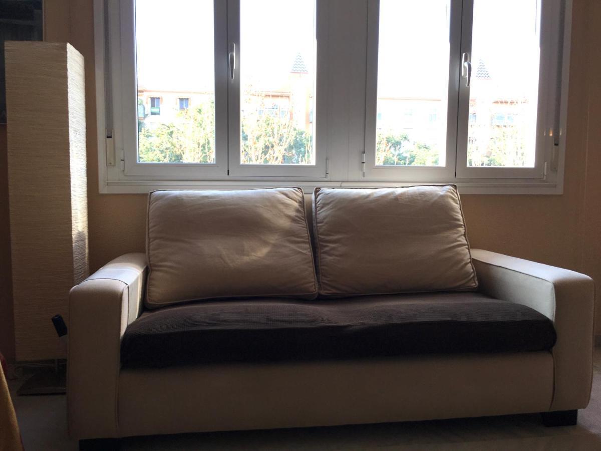 Apartamento Junto A Fibes, Amplio, Luminoso, Con Piscina Y Parking Sevilla