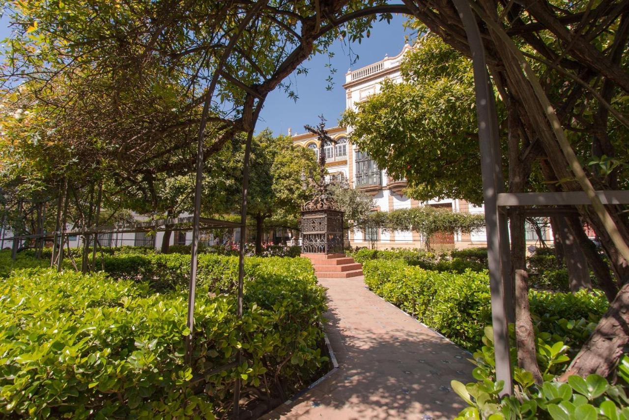 Alkazar Gardens Old Town 6 Pax * Sevilla