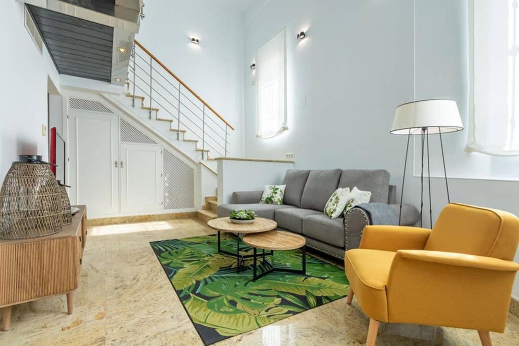 Becas Alameda Duplex By Valcambre Apartamento