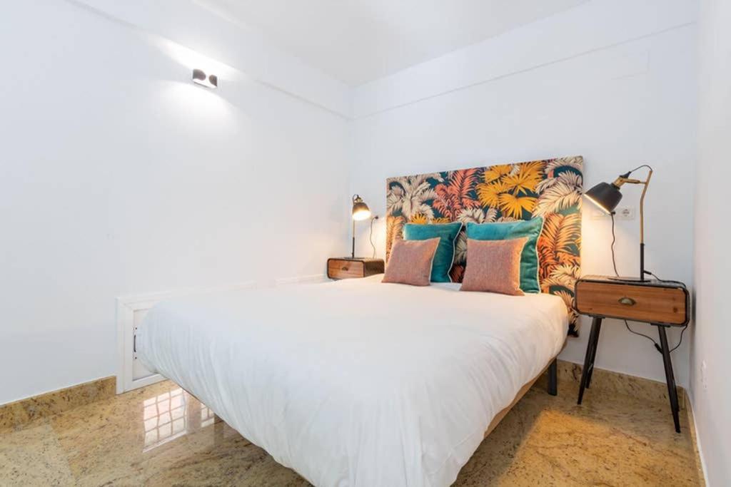 Becas Alameda Duplex By Valcambre Apartamento *