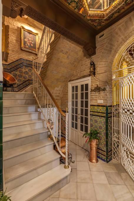 Apartamento Pequeño Palacete Calle Santas Patronas Sevilla