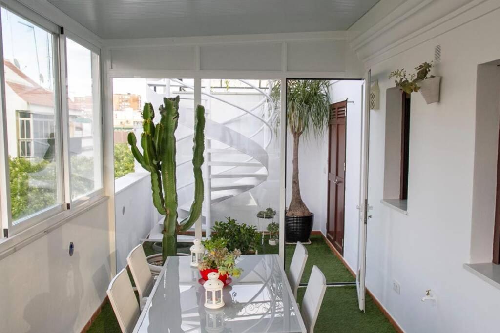 Penthouse Raggio * Sevilla