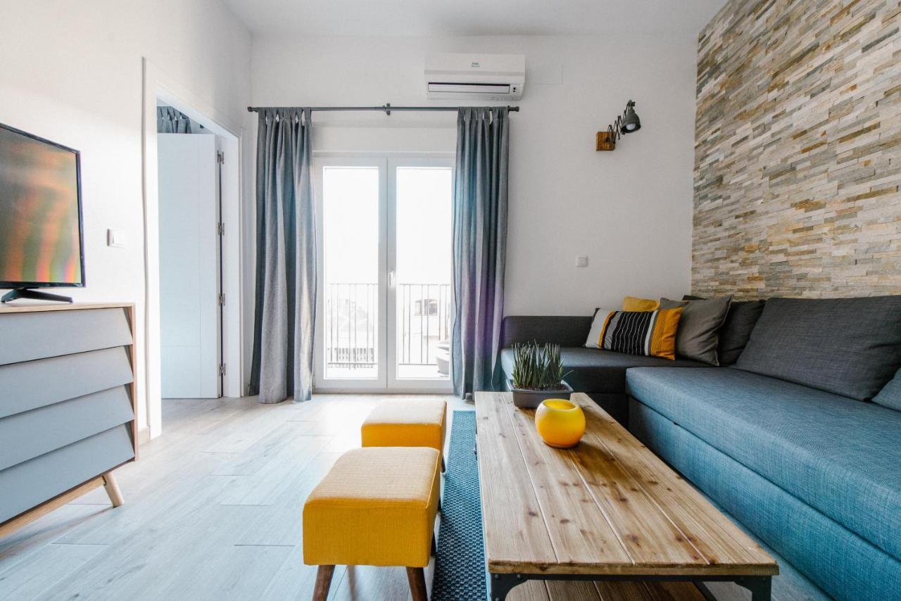 Apartamento Luminoso A Pies Del Puente De Triana Sevilla