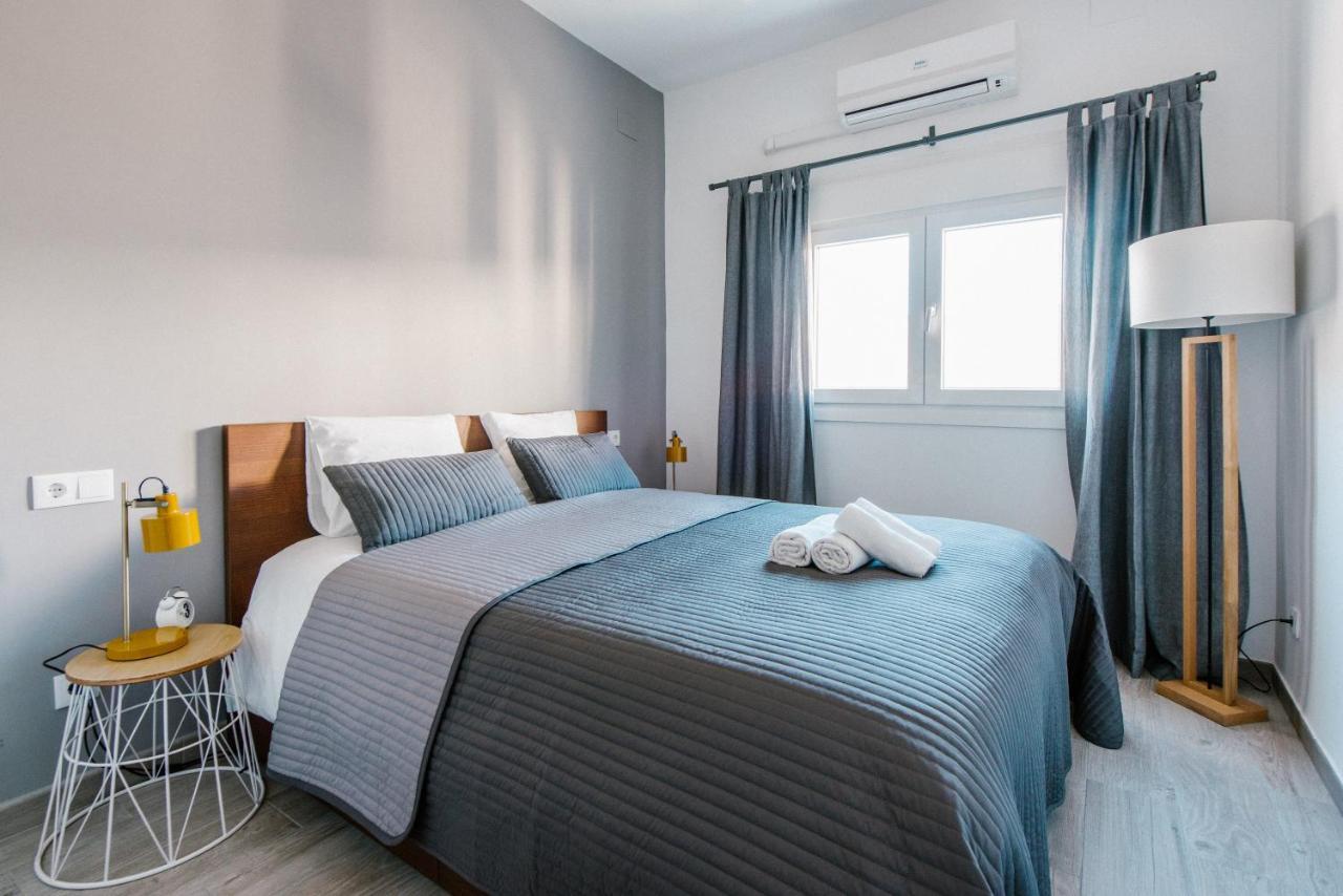 Apartamento Luminoso A Pies Del Puente De Triana