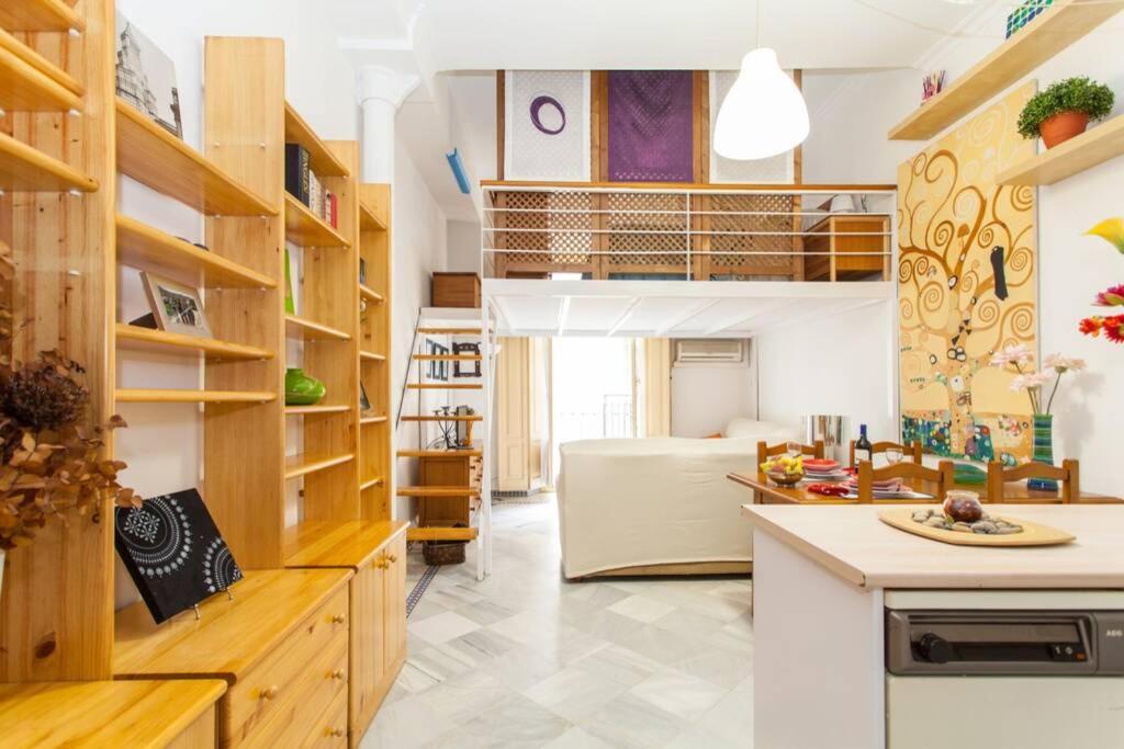 Apartamento Loft Con Encanto En Casa Palacio Junto Catedral Wifi Sevilla