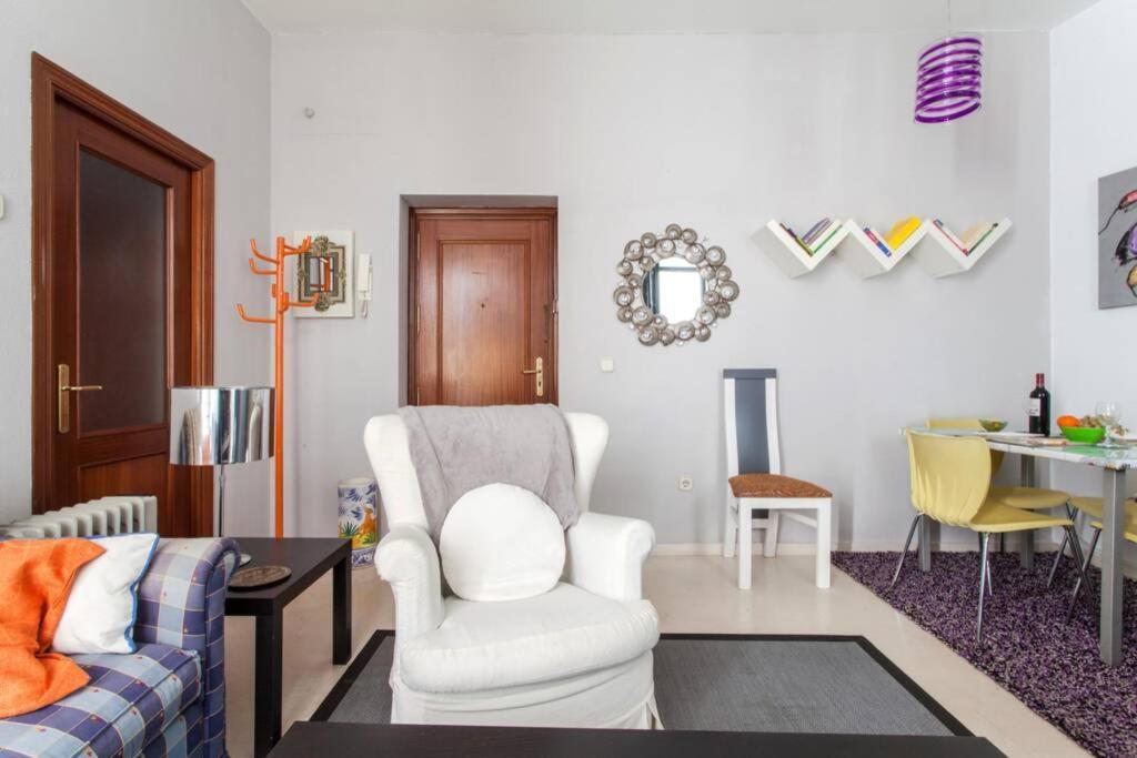 Apartment Ubicacion Junto Catedral A Acond Y Wifi Seville