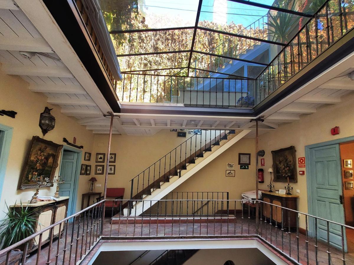 Casa Del Buen Viaje - Fandango * Seville