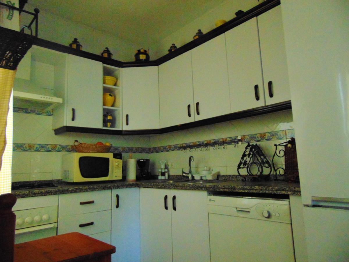 4 Bedrooms House With Enclosed Garden And Wifi At Sanlucar La Mayor Sevilla