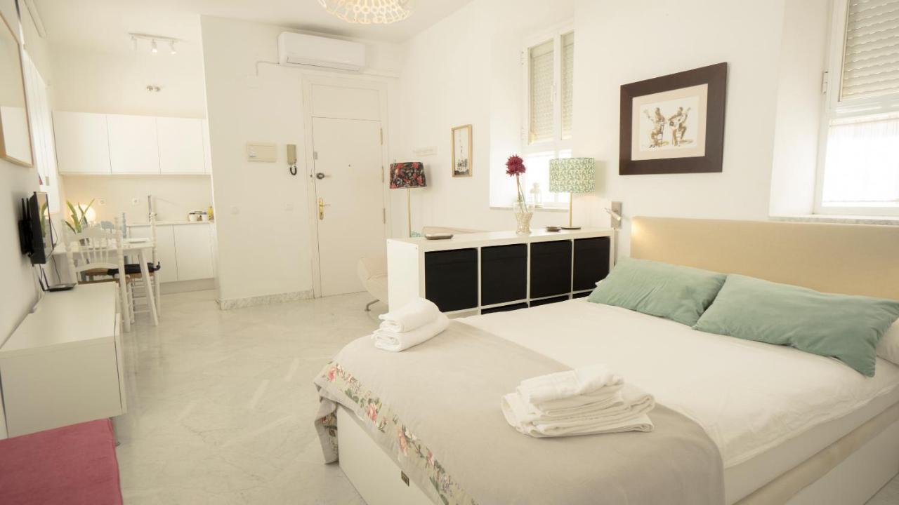 Apartamento Rentalsevilla Luminoso Estudio Junto A La Giralda *