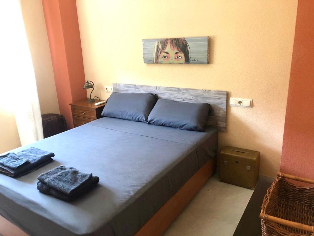 Apartamento Junto A Fibes, Amplio, Luminoso, Con Piscina Y Parking Sevilla