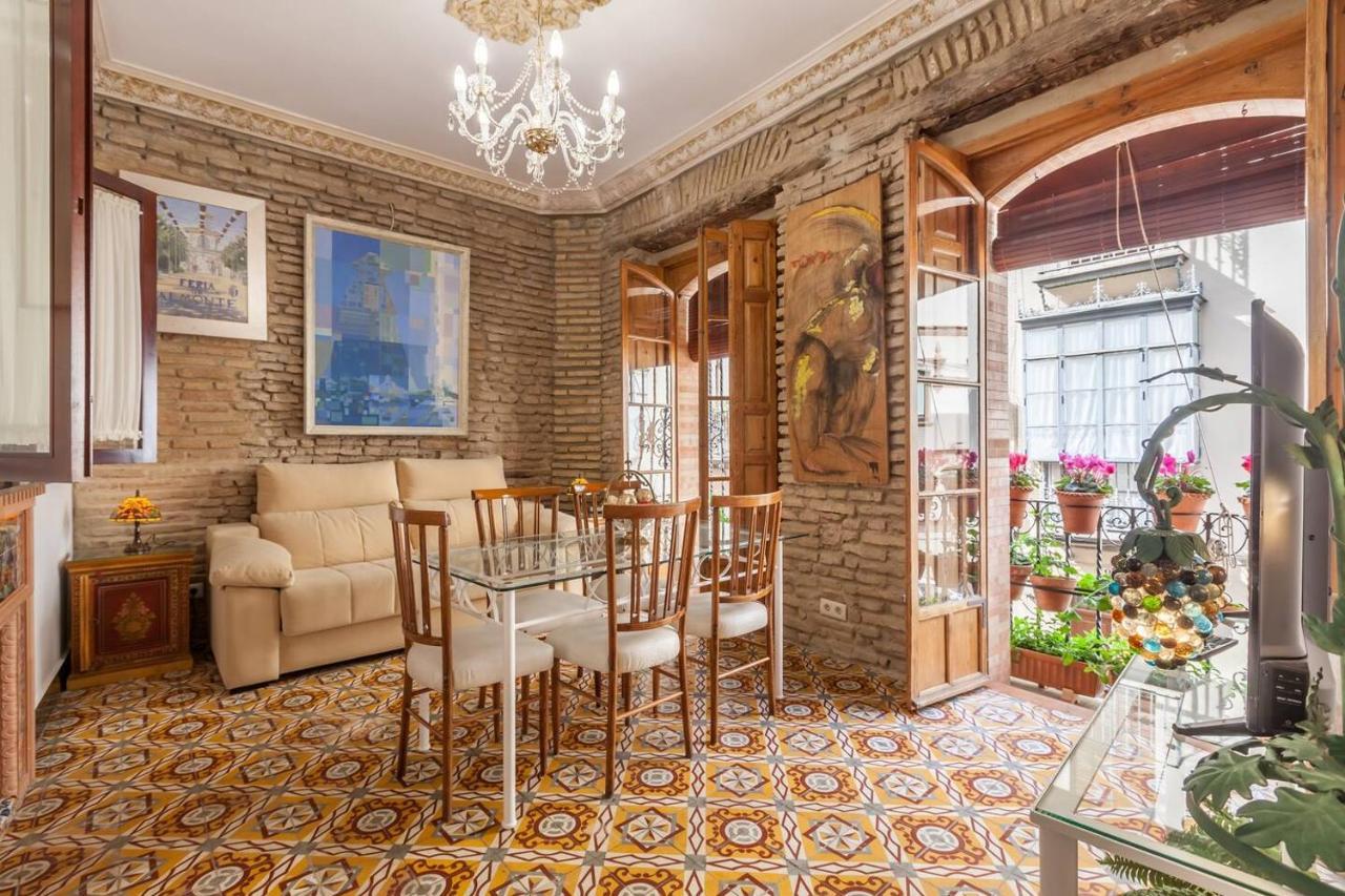 Pequeño Palacete Calle Santas Patronas Apartamento Sevilla