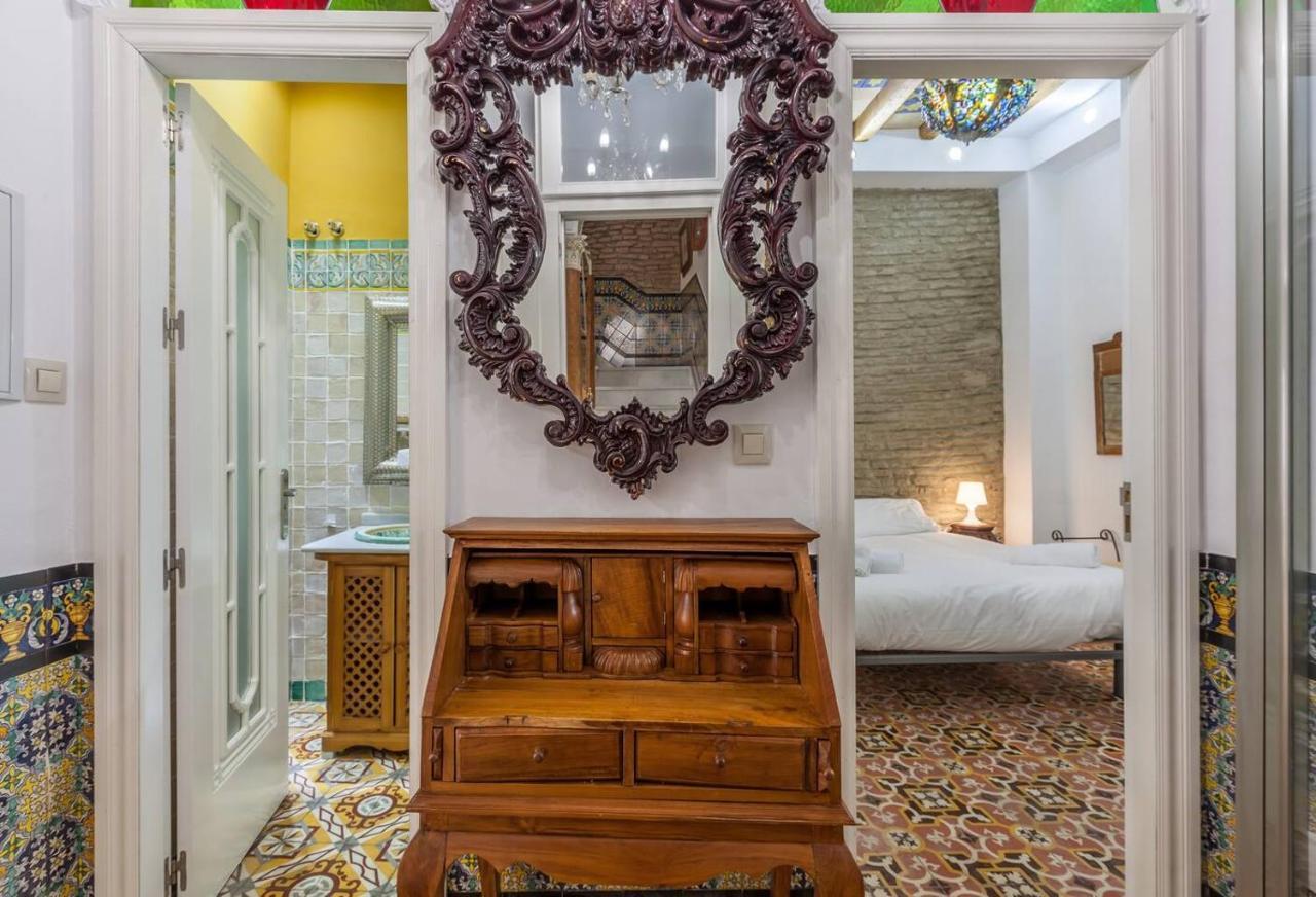 Apartamento Pequeño Palacete Calle Santas Patronas Sevilla