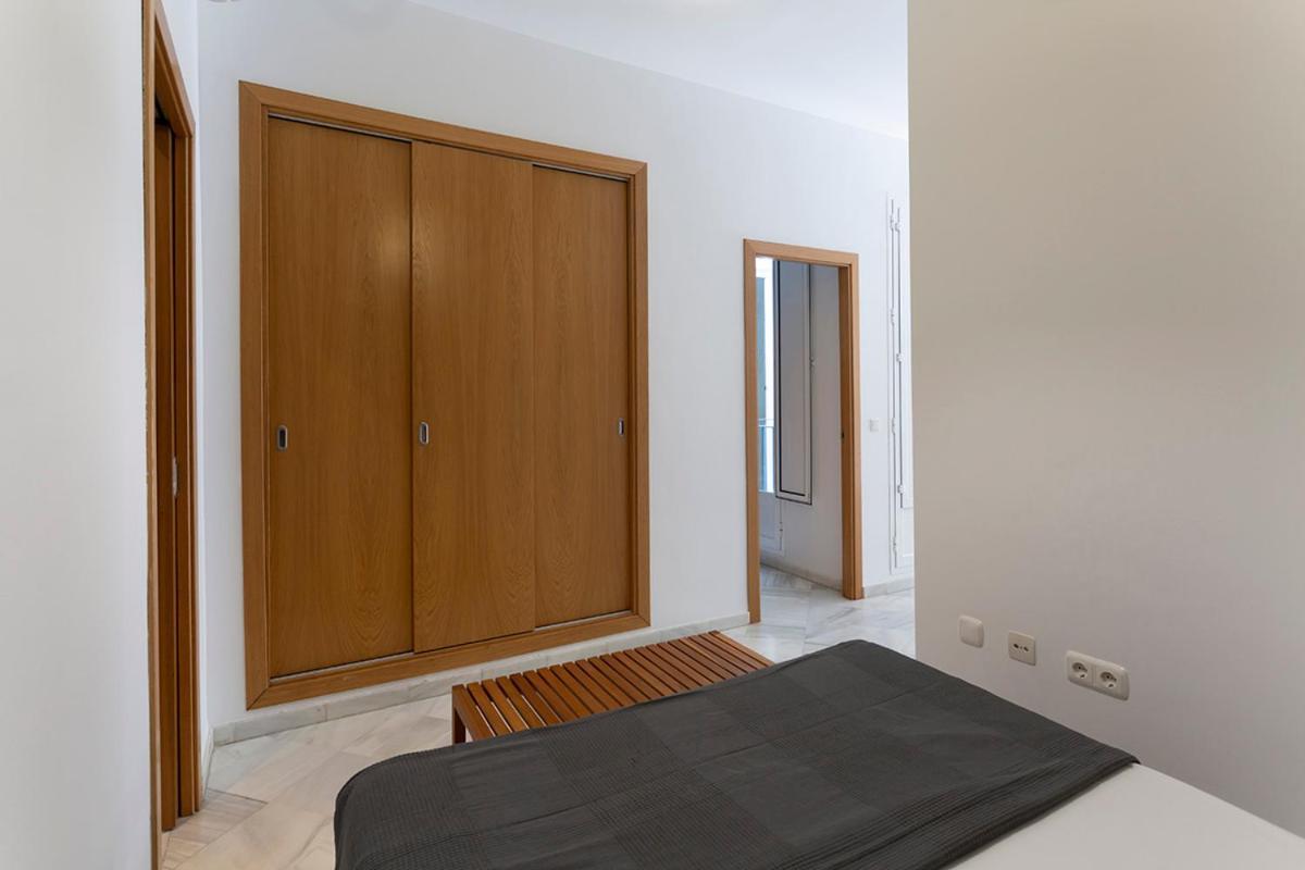 Metropol Urban Apartment
