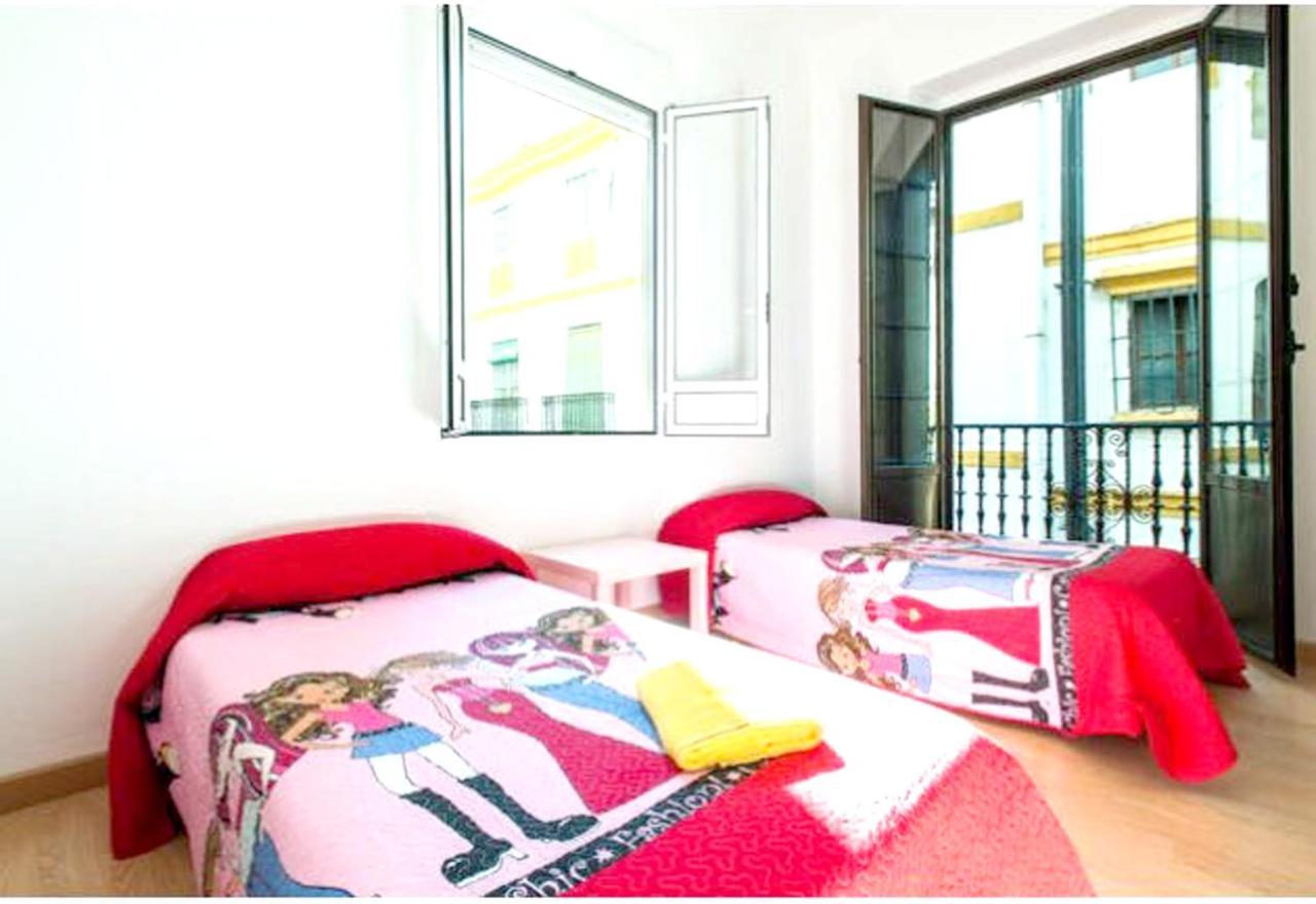 Apartment With 4 Bedrooms In Sevilla With Wonderful City View Furnished Balcony And Wifi Apartamento *