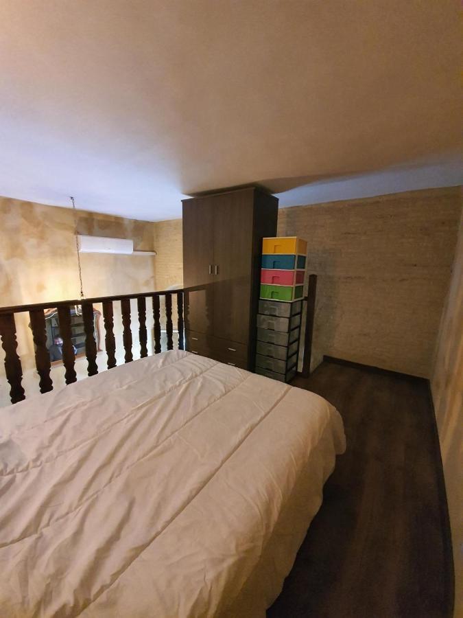 Apartamento Coqueto Dúpex En El Casto Antiguo De Triana Sevilla